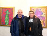 Куратор виставки - Володимир Гуліч (праворуч)